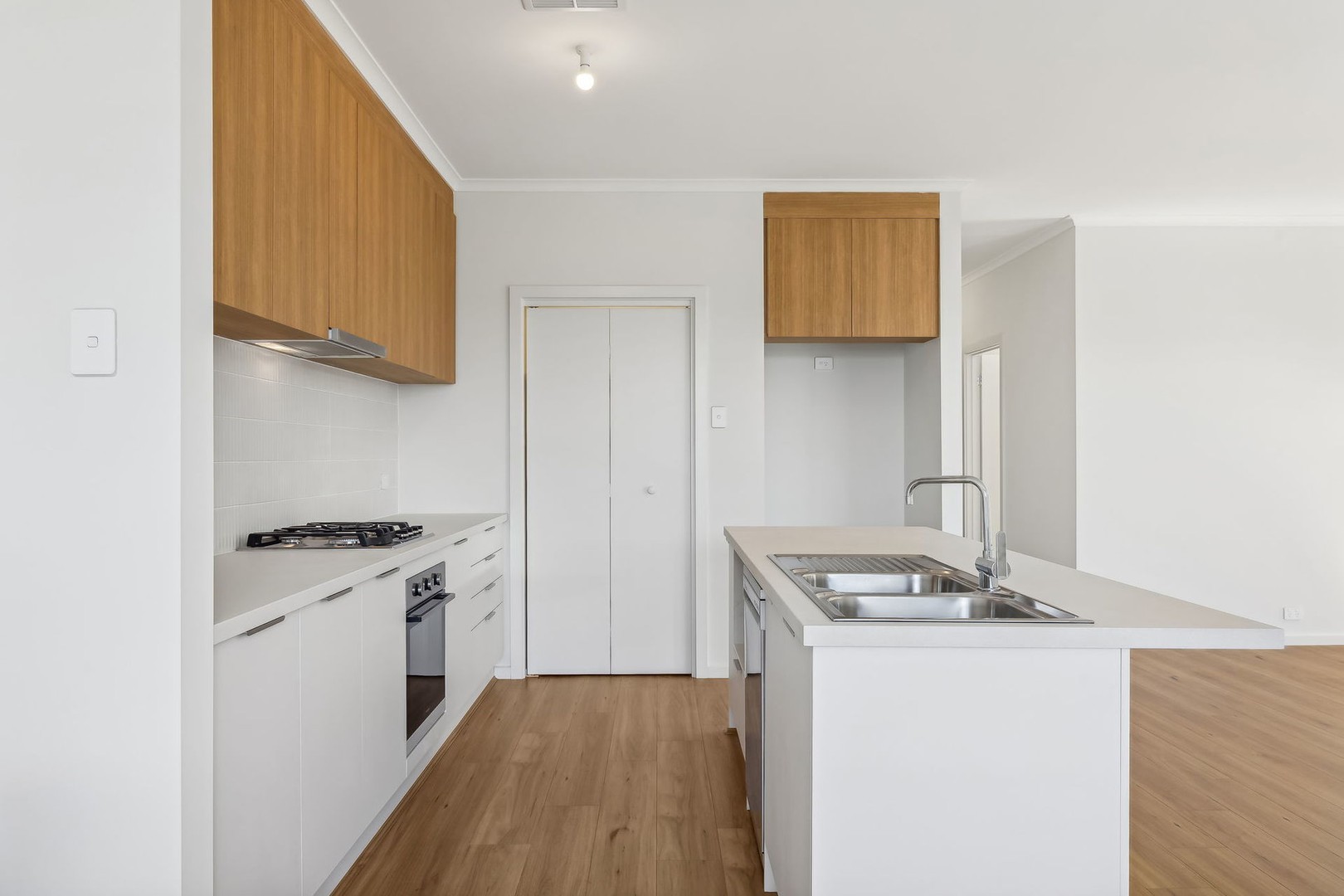 10 Shelduck Street, Port Noarlunga South, SA 5167, Port Noarlunga South - Thumbnail 3