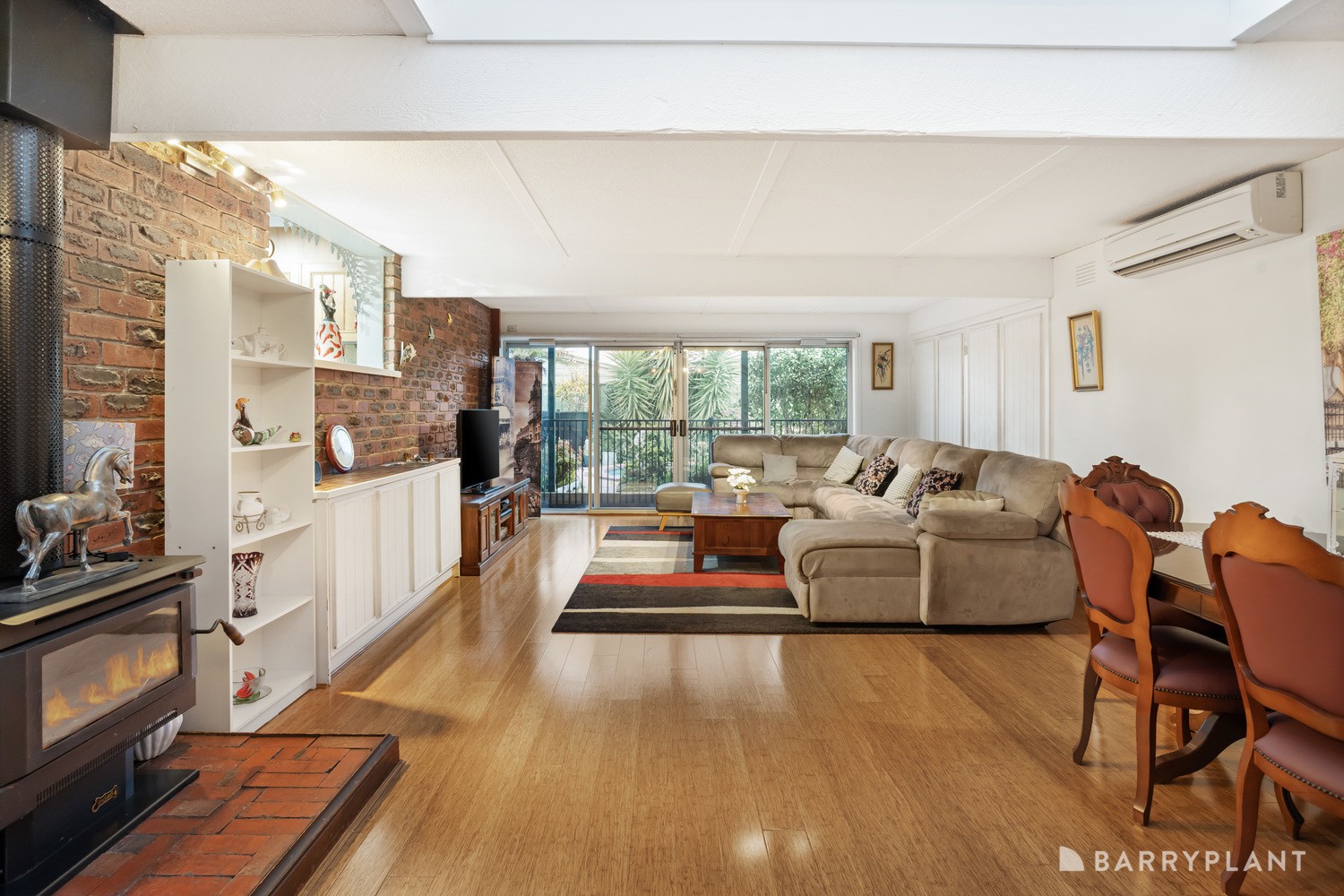 10 Shelley Avenue, Bundoora, VIC 3083 - Thumbnail 2 - 08/09/2025