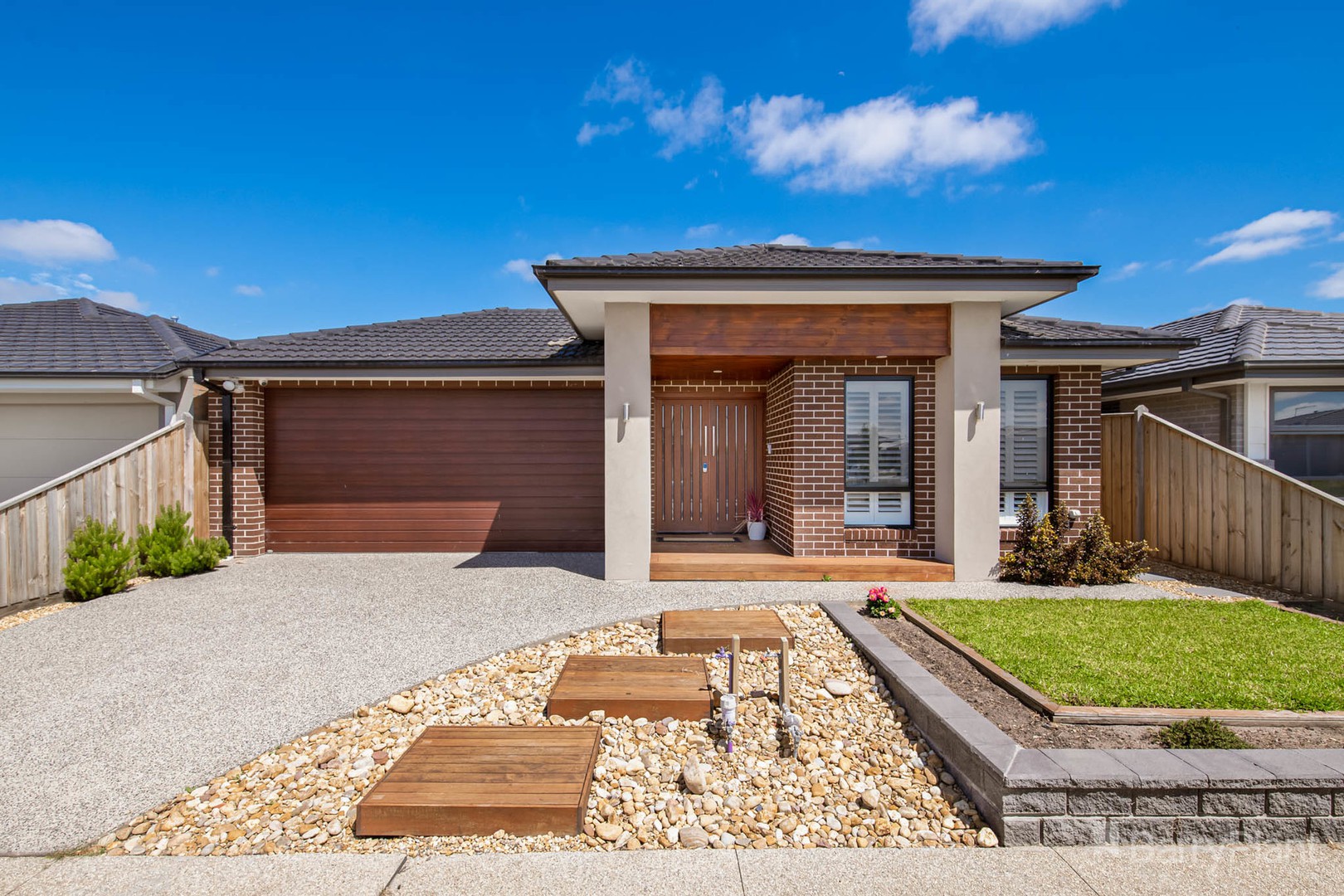 10 Shirley Street, Pakenham, VIC 3810, Pakenham - Thumbnail 2