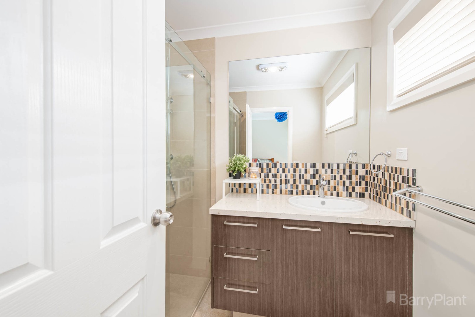 10 Shirley Street, Pakenham, VIC 3810, Pakenham - Thumbnail 6