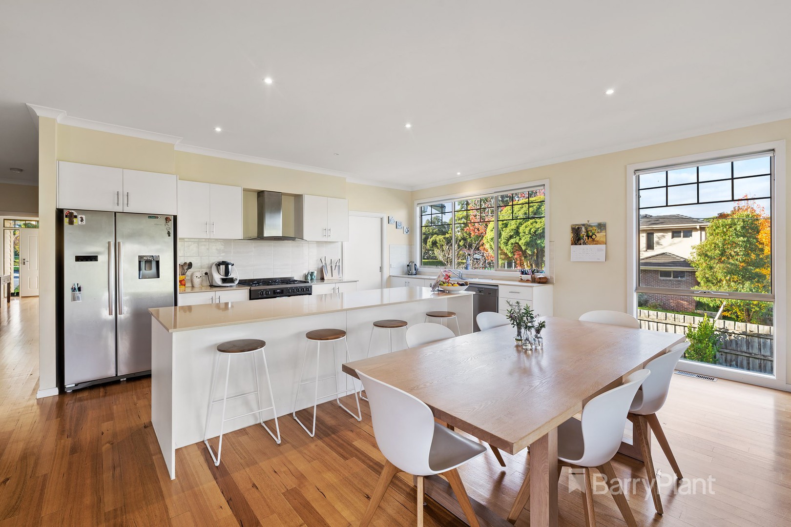 10 Simpson Street, Mitcham, VIC 3132, Mitcham - Thumbnail 2