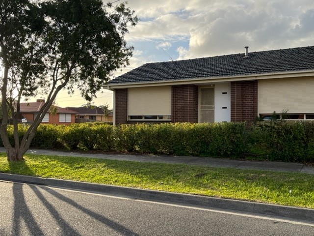 10 Simpson Street, Thomastown, VIC 3074, Thomastown - Thumbnail 2
