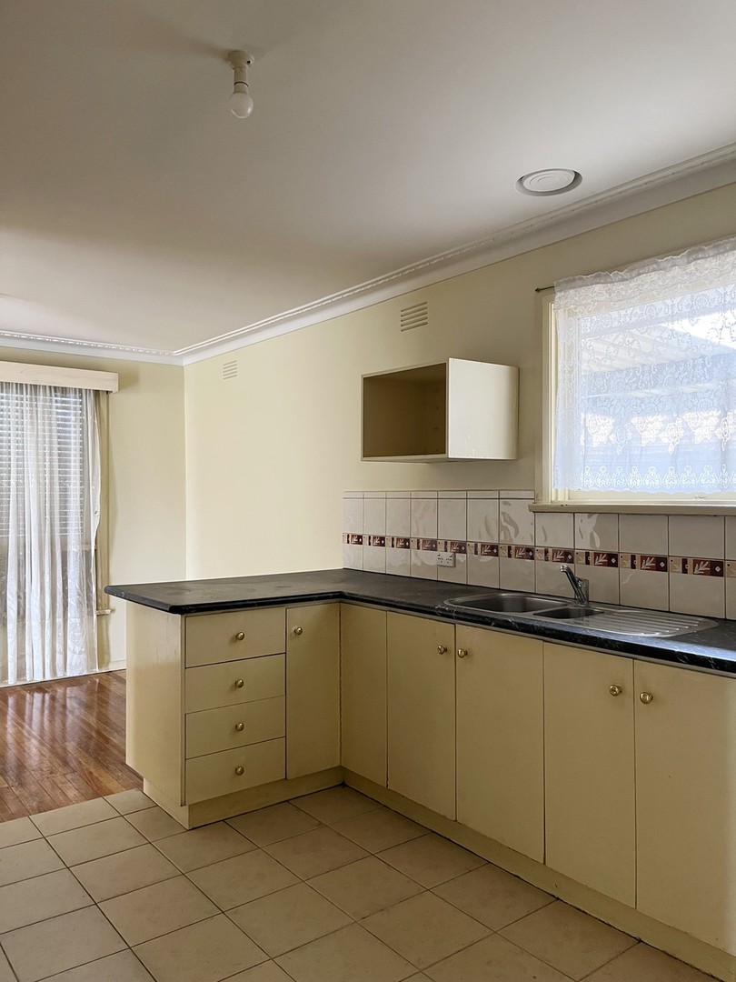 10 Simpson Street, Thomastown, VIC 3074, Thomastown - Thumbnail 4