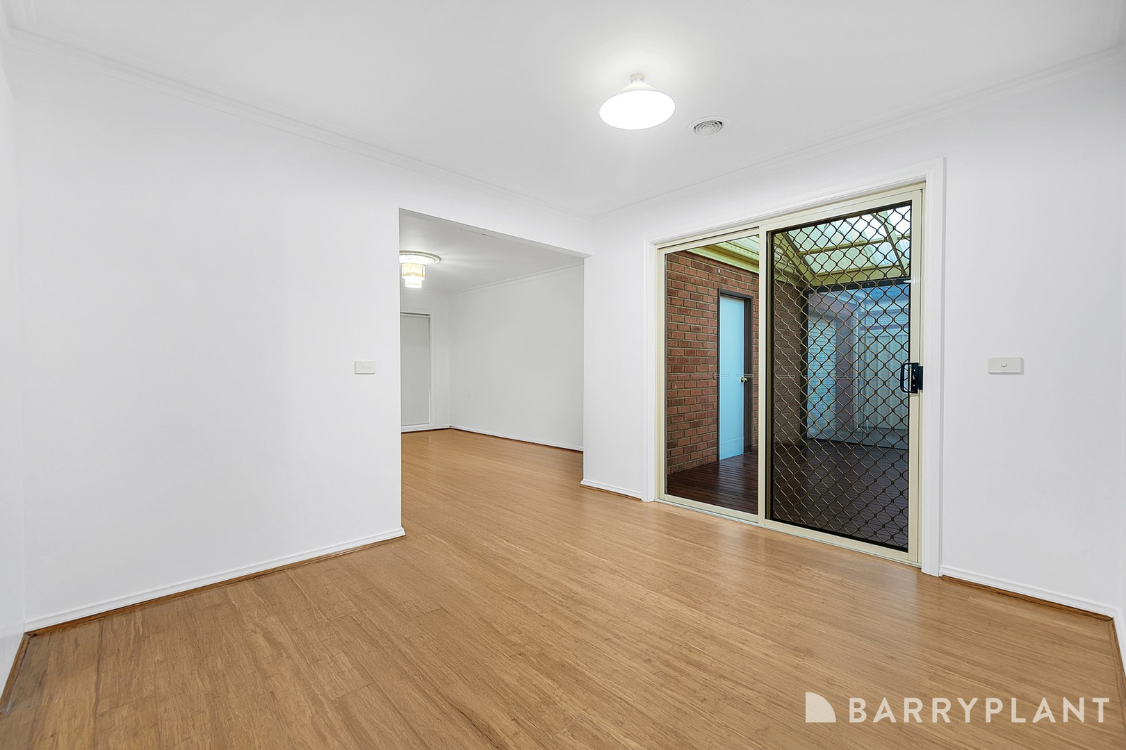 10 St Claire Avenue, South Morang, VIC 3752, South Morang - Thumbnail 5