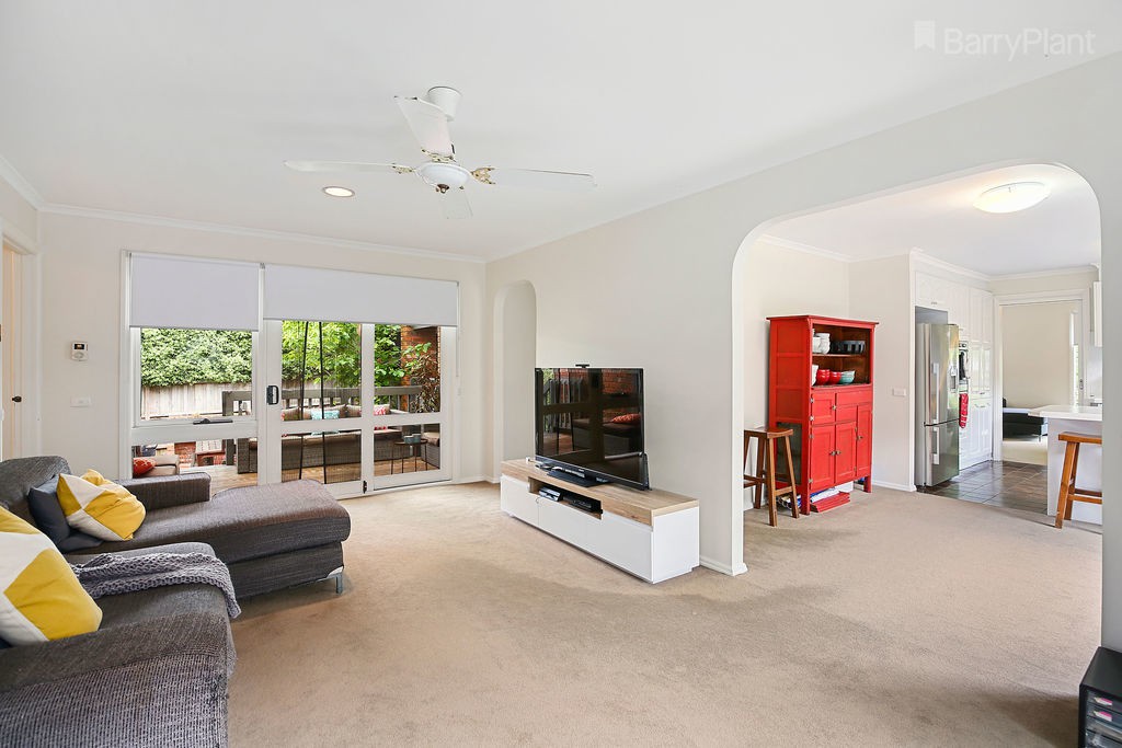 10 St Ives Court, Croydon Hills, VIC 3136, Croydon Hills - Thumbnail 3