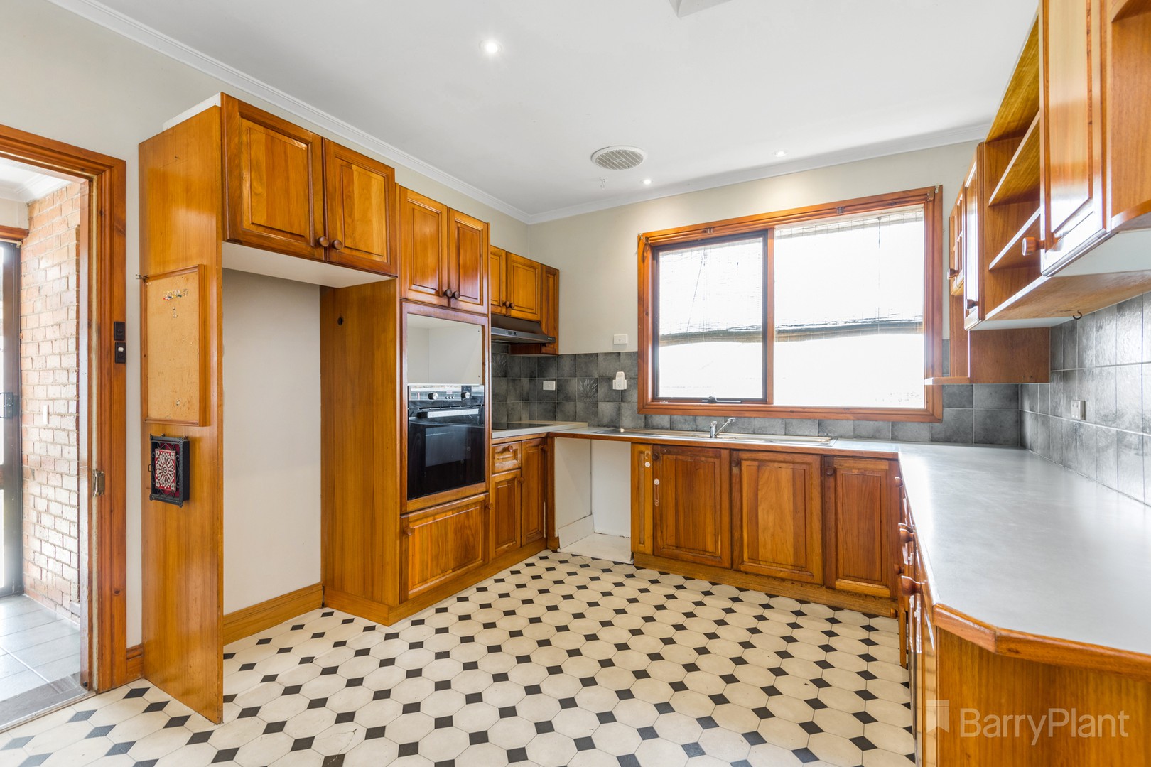 10 Stanfield Street, Long Gully, VIC 3550, Long Gully - Thumbnail 4