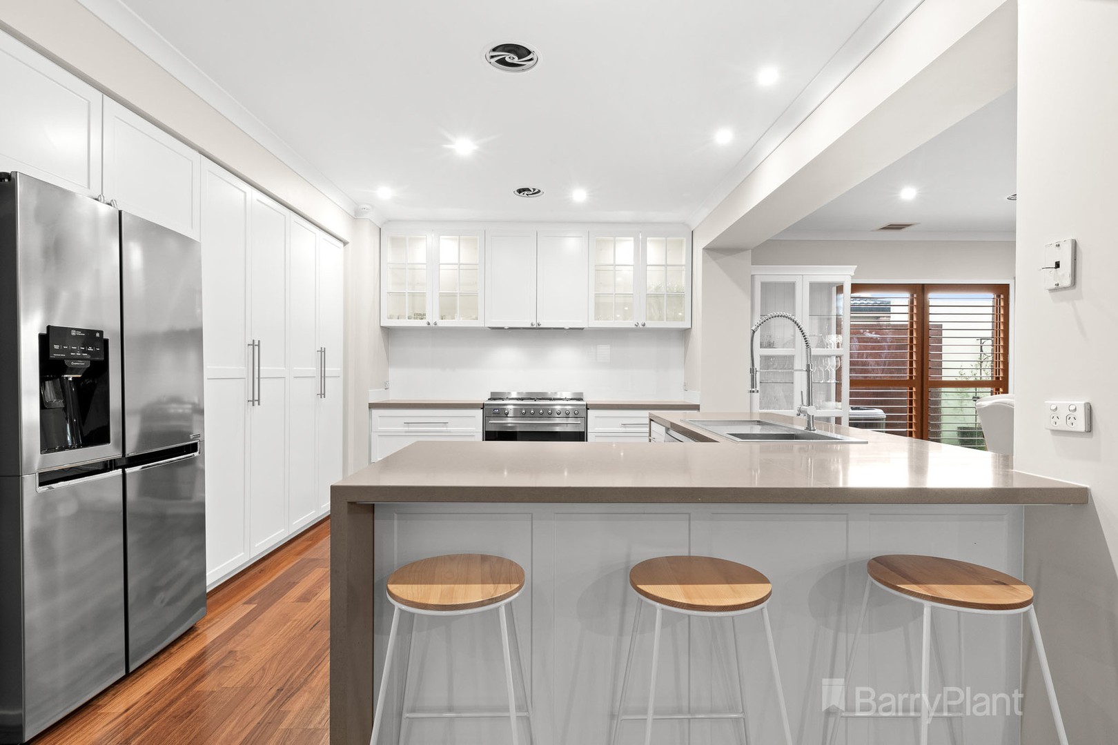 10 Stanhope Avenue, Berwick, VIC 3806, Berwick - Thumbnail 3
