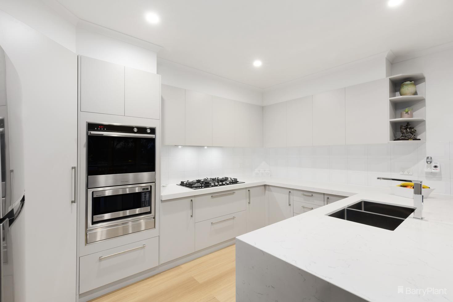 10 Stirling Court, Eltham North, VIC 3095, Eltham North - Thumbnail 3