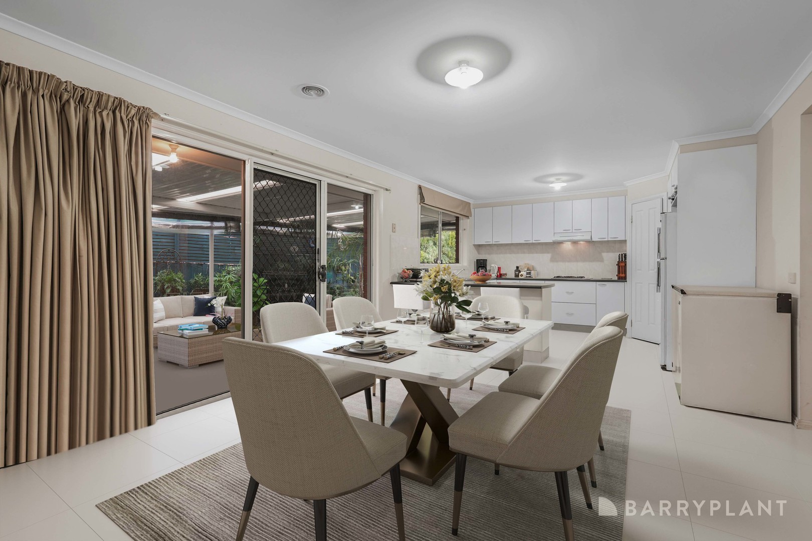 10 Streeton Court, Pakenham, VIC 3810, Pakenham - Thumbnail 3