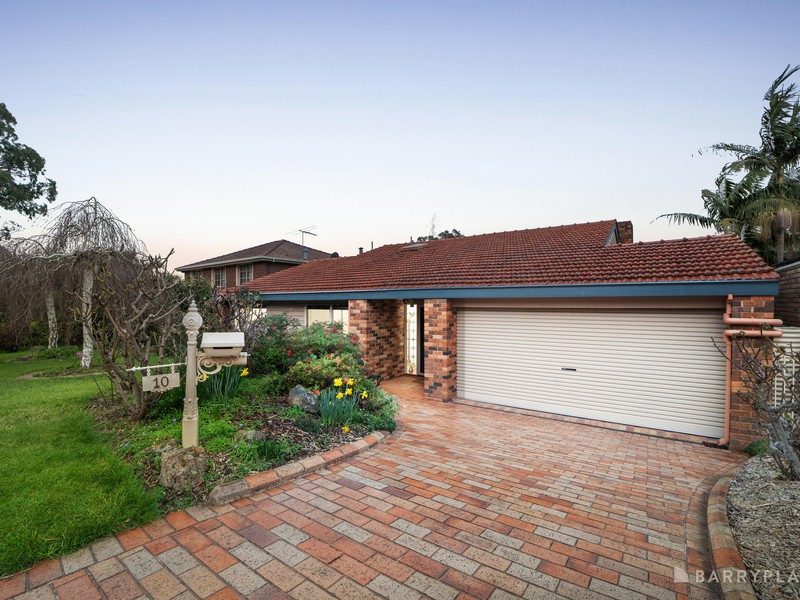 10 Streeton Lane, Doncaster East, VIC 3109 - Image - 30/07/2026