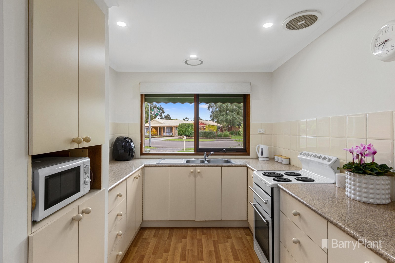 10 Stroud Court, Kilsyth South, VIC 3137, Kilsyth South - Thumbnail 8