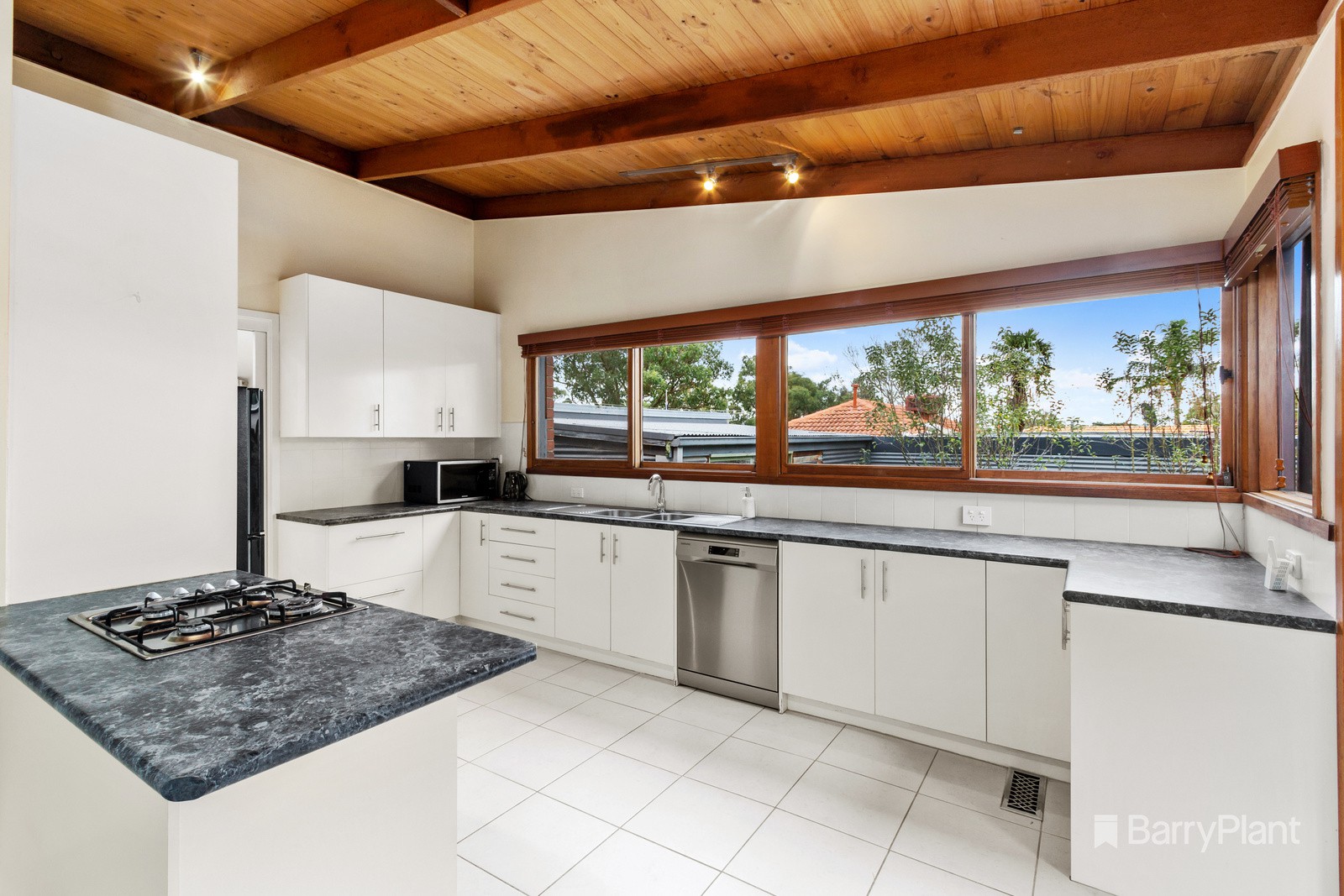 10 Stuart Street, The Basin, VIC 3154, The Basin - Thumbnail 5