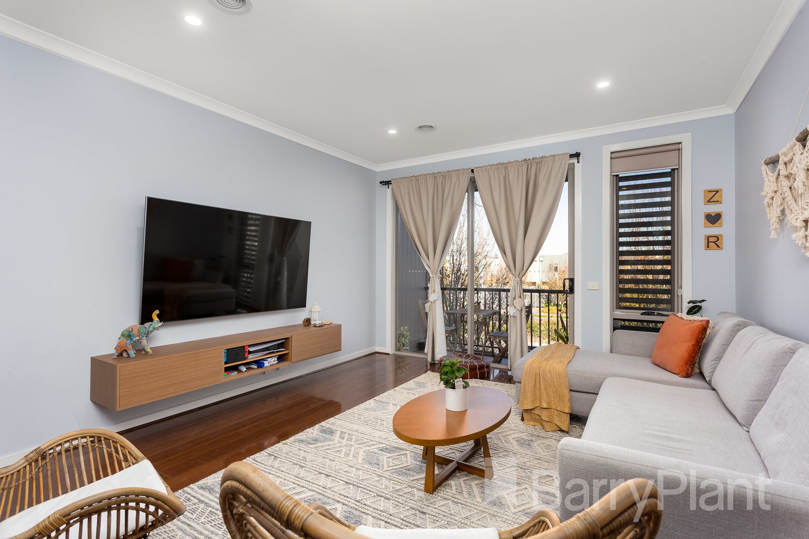 10 Tattersalls Lane, Point Cook, VIC 3030, Point Cook - Thumbnail 3