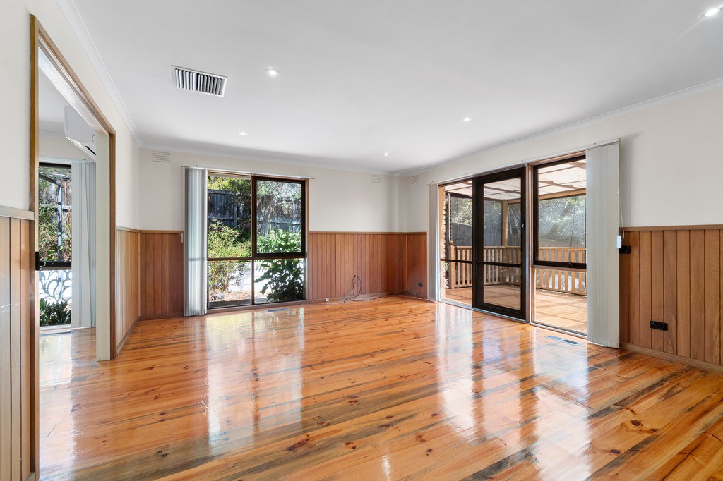 10 Templemore Drive, Templestowe, VIC 3106 - Thumbnail 2 - 04/03/2022