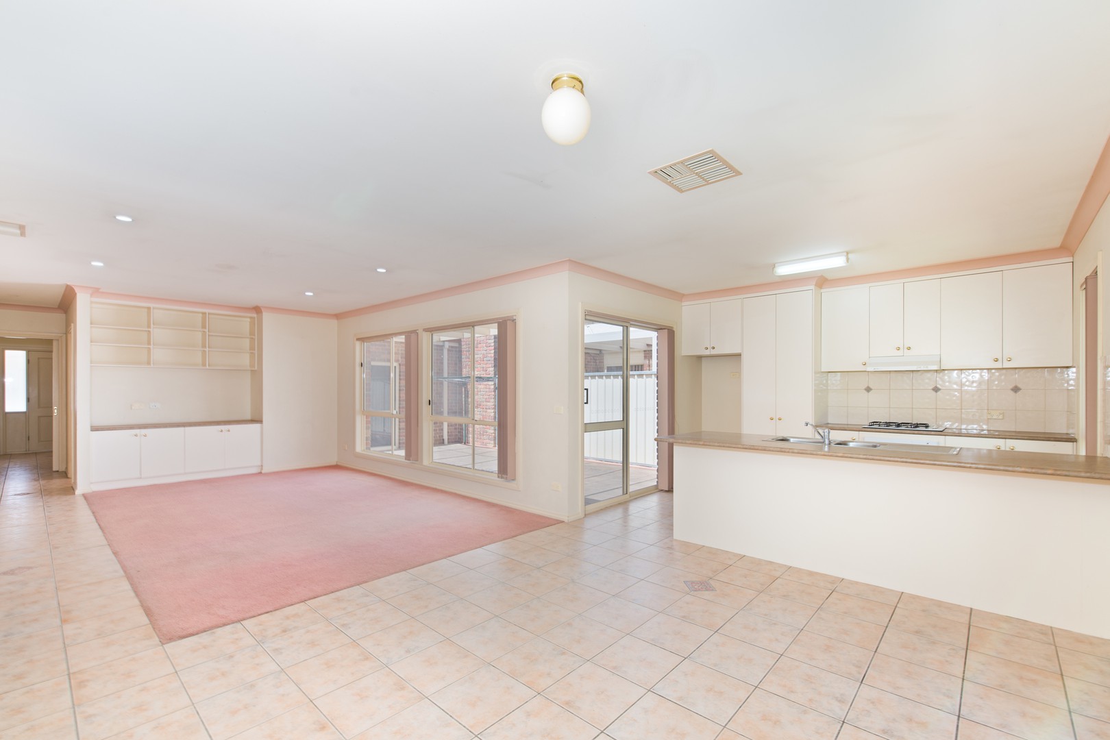 10 The Centre Way, Mildura, VIC 3500, Mildura - Thumbnail 2