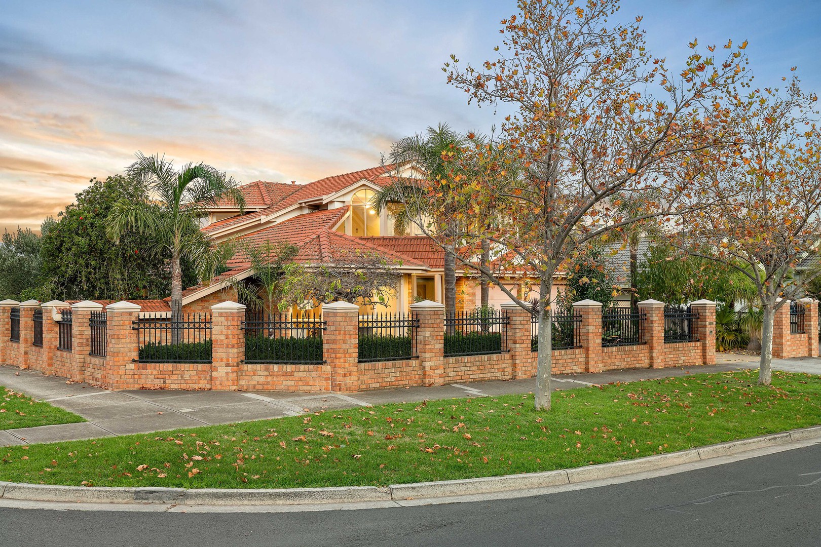 10 The Regency, Hillside, VIC 3037 - Thumbnail 1 - 03/05/2024