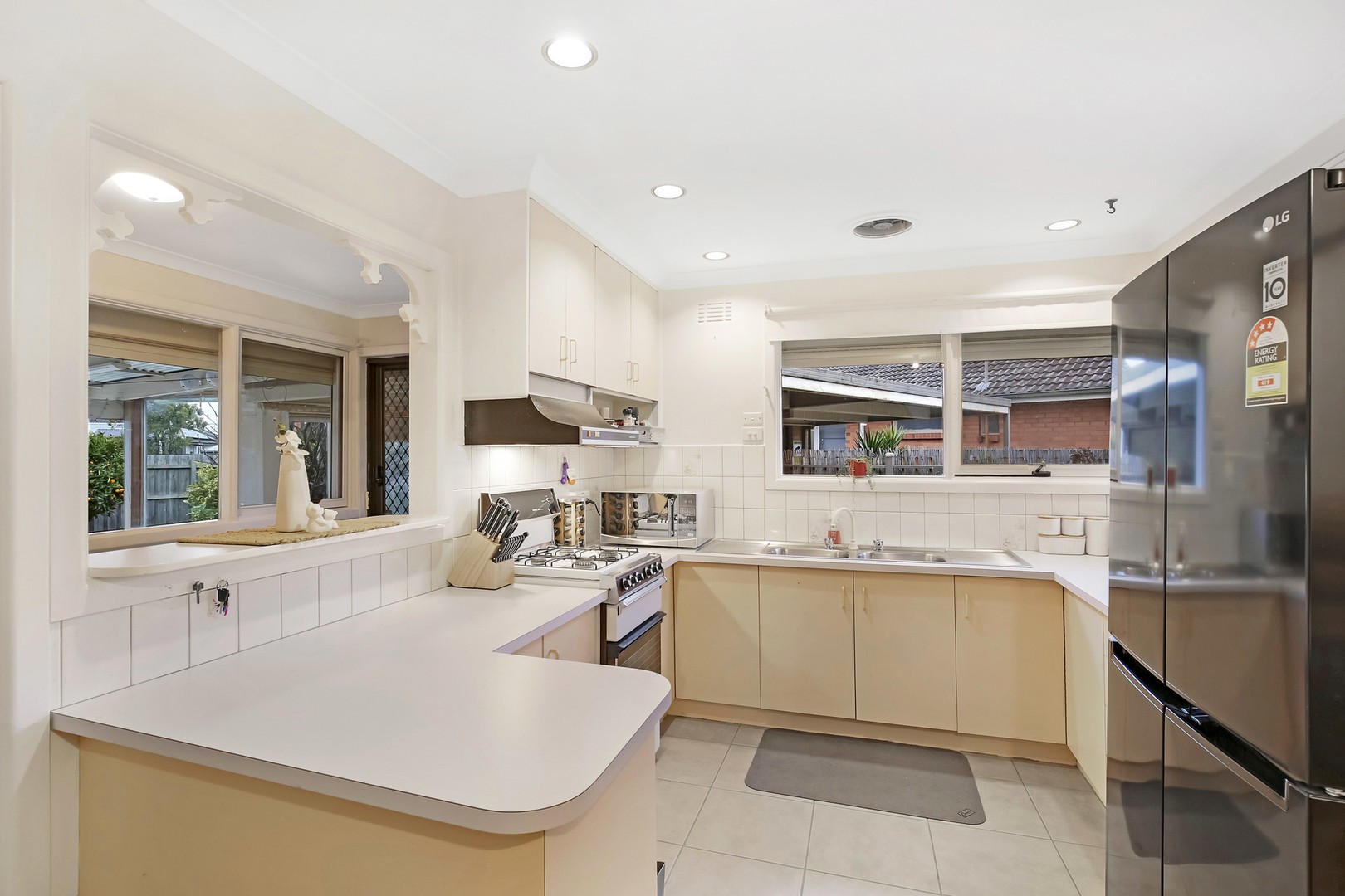 10 Titus Court, Reservoir, VIC 3073, Reservoir - Thumbnail 2