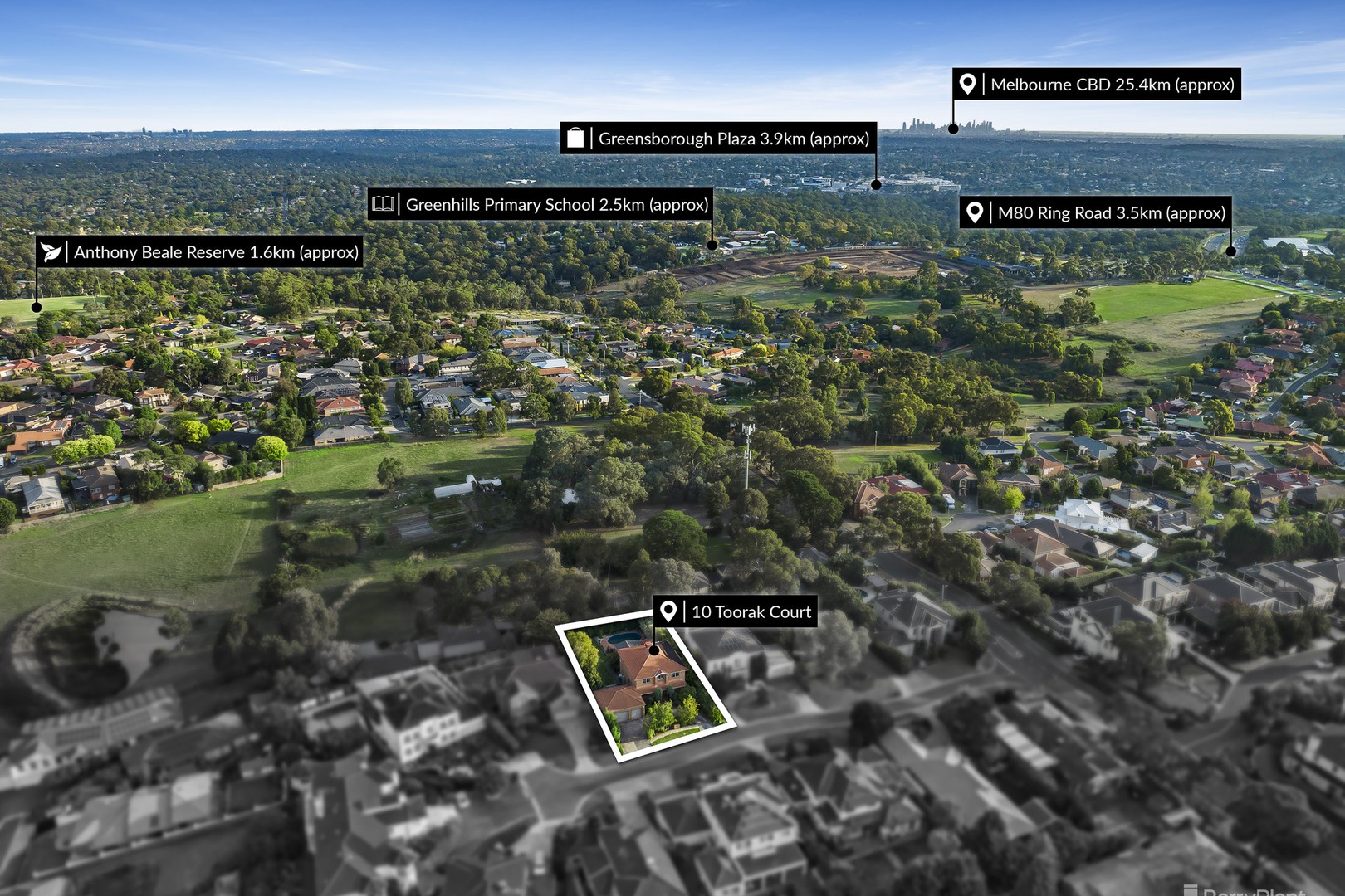 10 Toorak Court, Greensborough, VIC 3088 - Thumbnail 2 - 27/04/2022