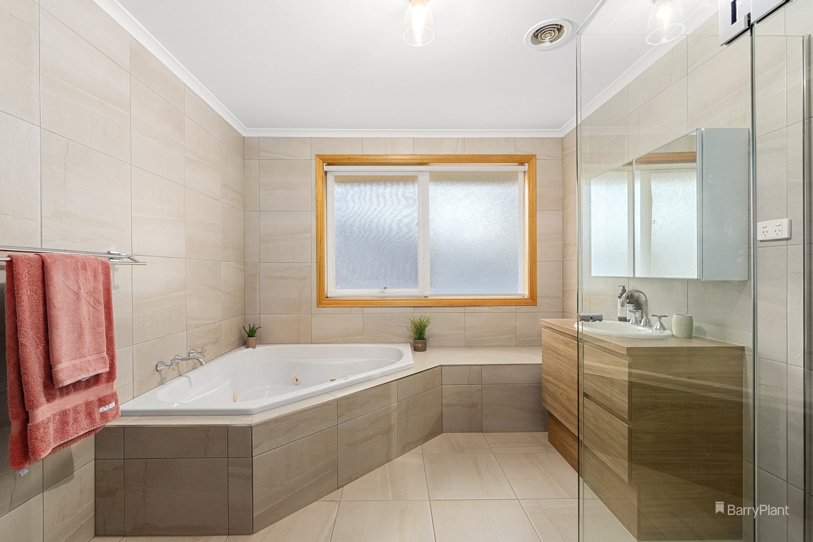 10 Toorak CourtGreensborough, VIC 3088, Greensborough - Thumbnail 8