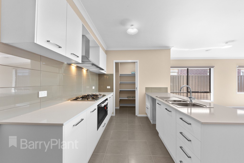 10 Tora Crescent, Fraser Rise, VIC 3336, Fraser Rise - Thumbnail 4
