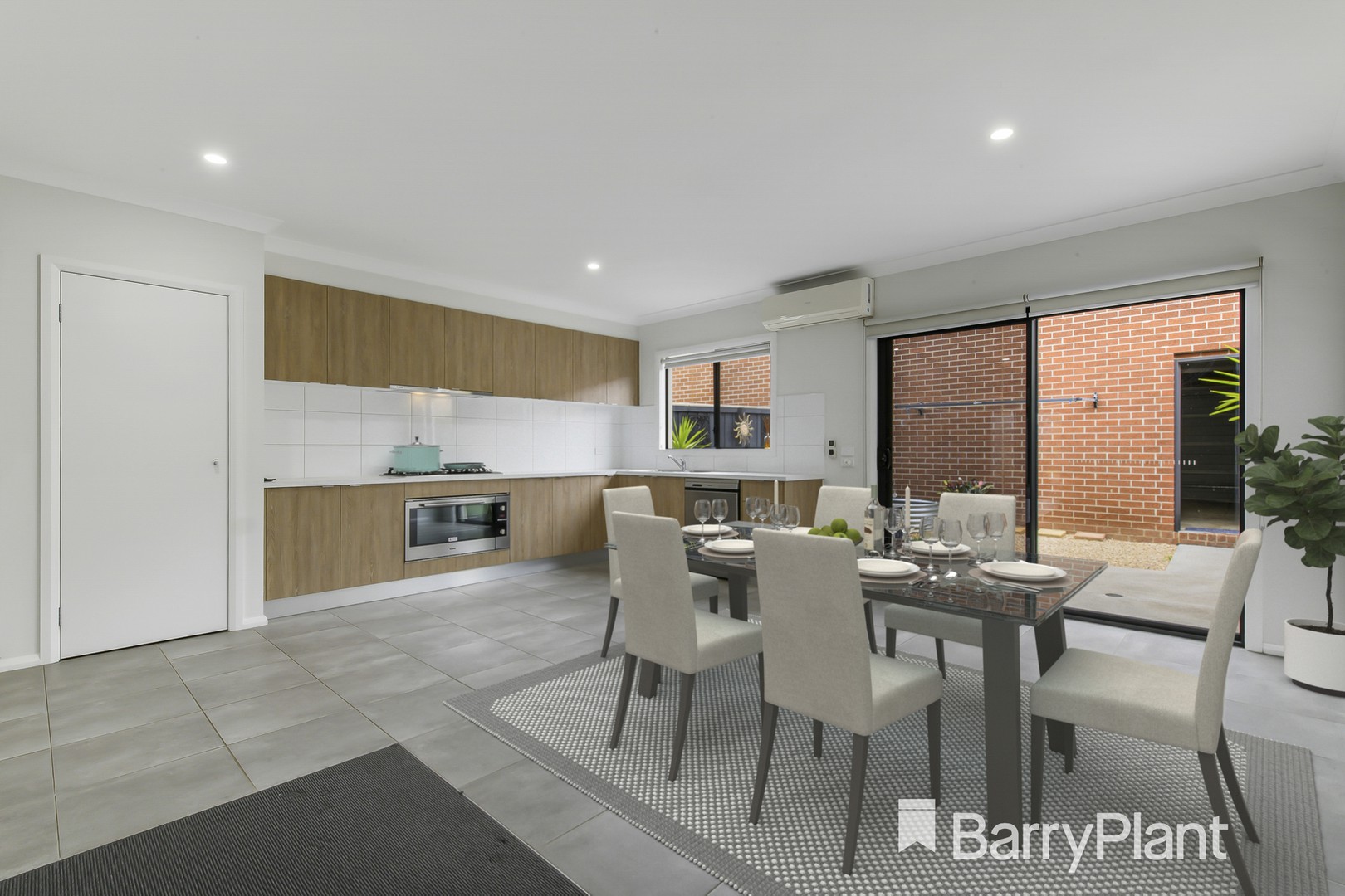 10 Treeve Parkway, Werribee, VIC 3030, Werribee - Thumbnail 5