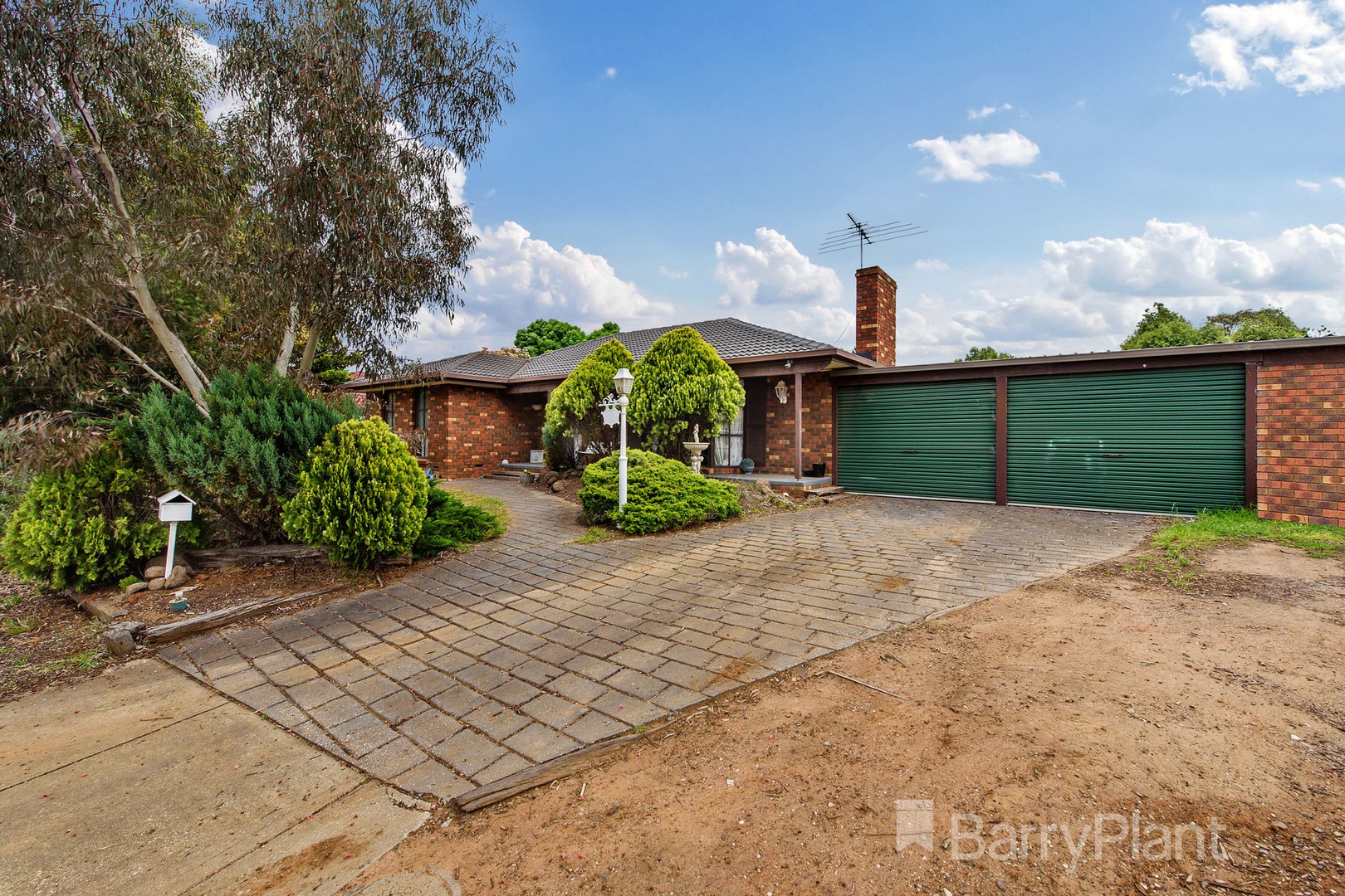 10 Tulloch AvenueKurunjang, VIC 3337, Kurunjang - Thumbnail 2