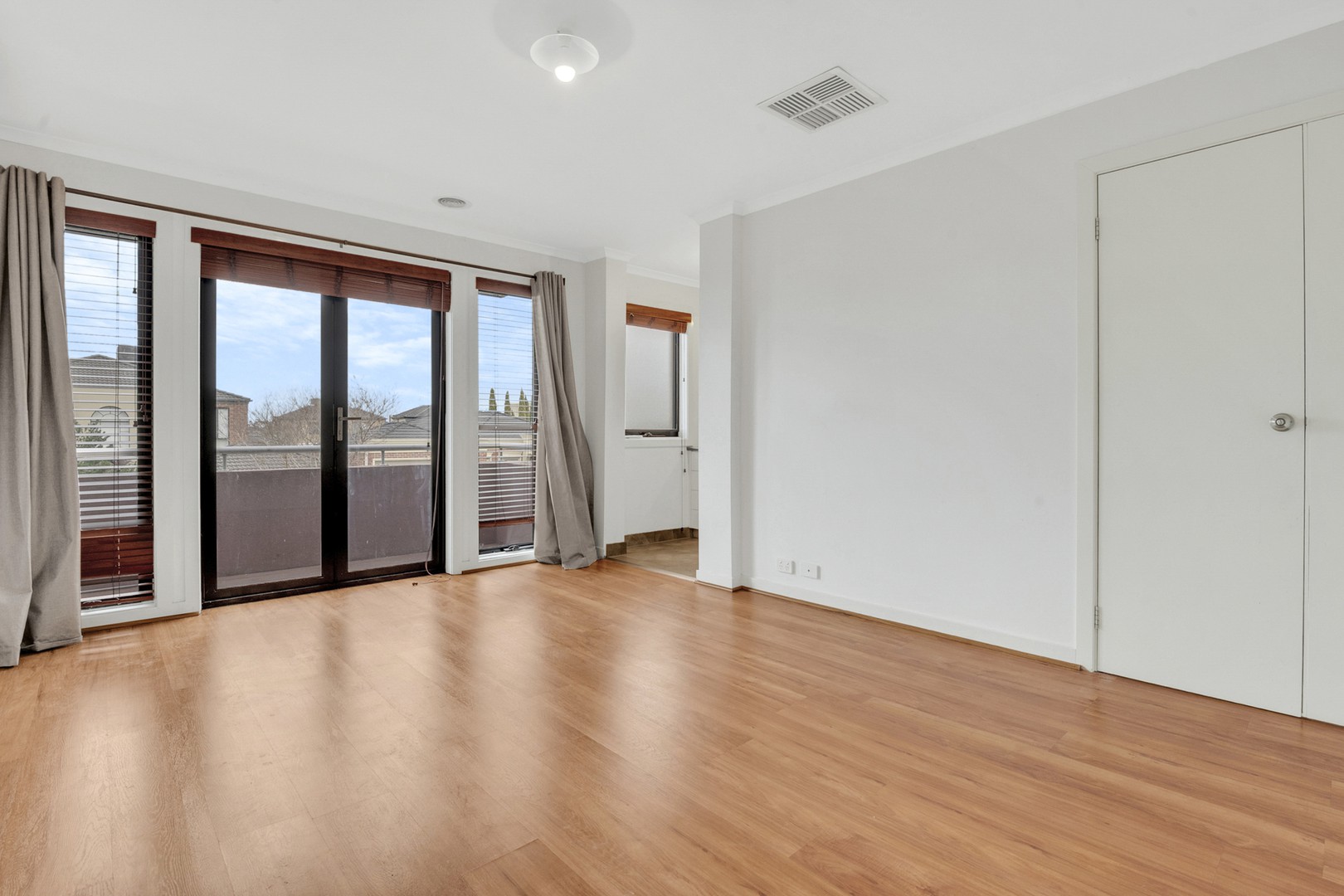 10 Tuscany Court, Roxburgh Park, VIC 3064, Roxburgh Park - Thumbnail 4