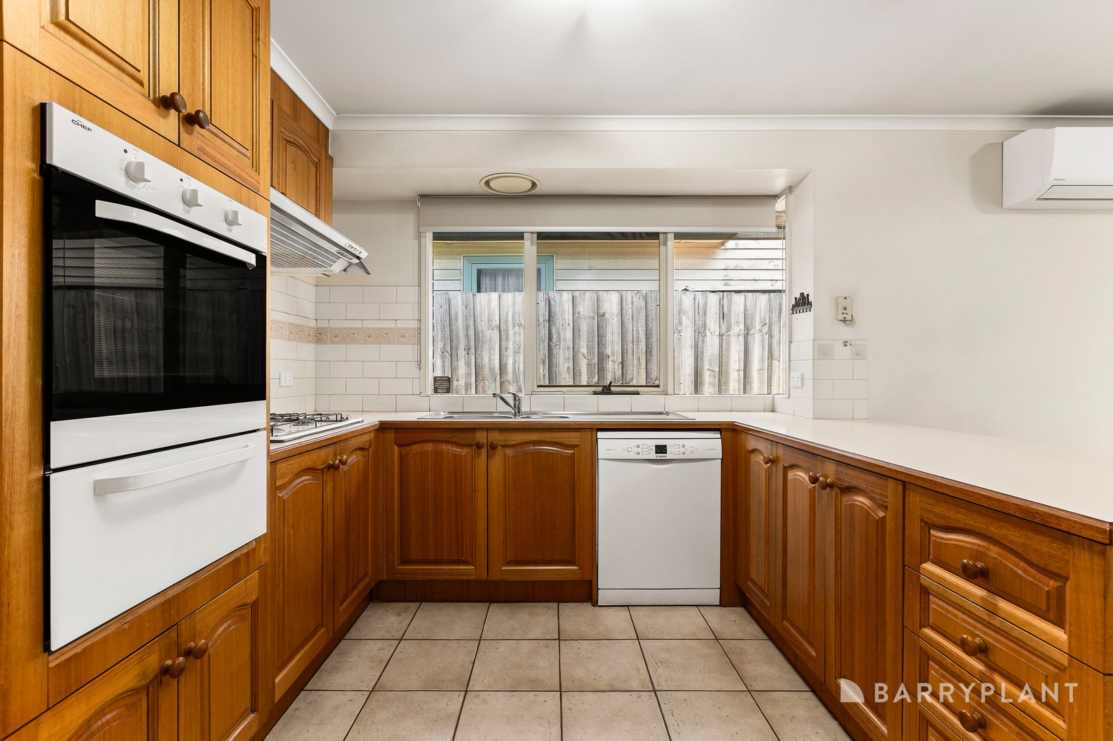 10 Verbena Street, Mordialloc, VIC 3195, Mordialloc - Thumbnail 4