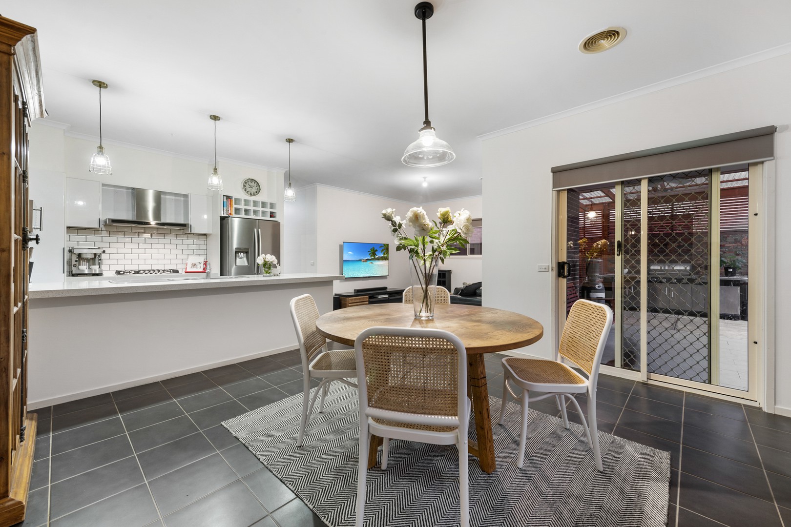 10 Verdon AvenueCaroline Springs, VIC 3023, Caroline Springs - Thumbnail 5