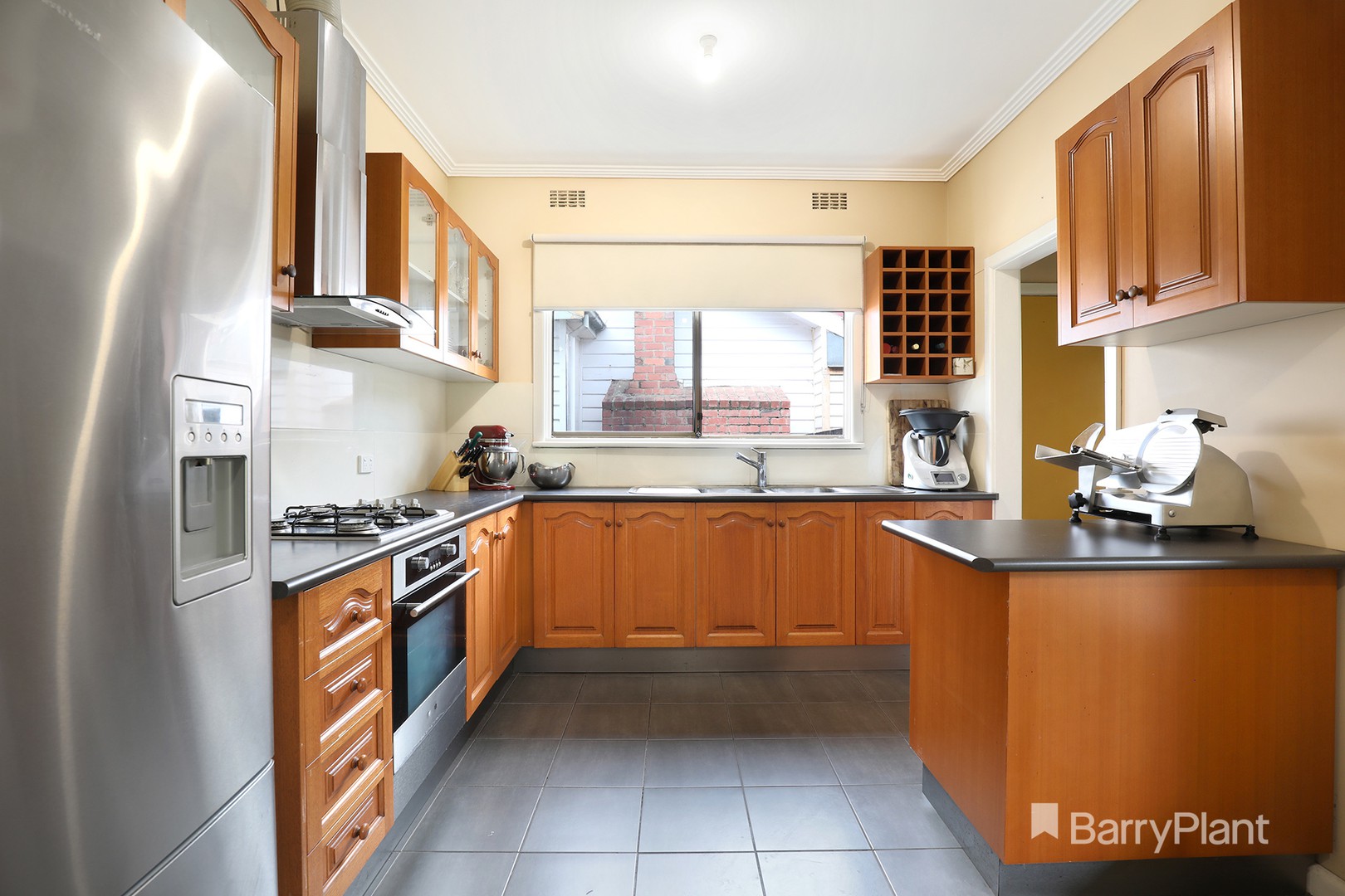 10 Vincent Street, Oak Park, VIC 3046, Oak Park - Thumbnail 4