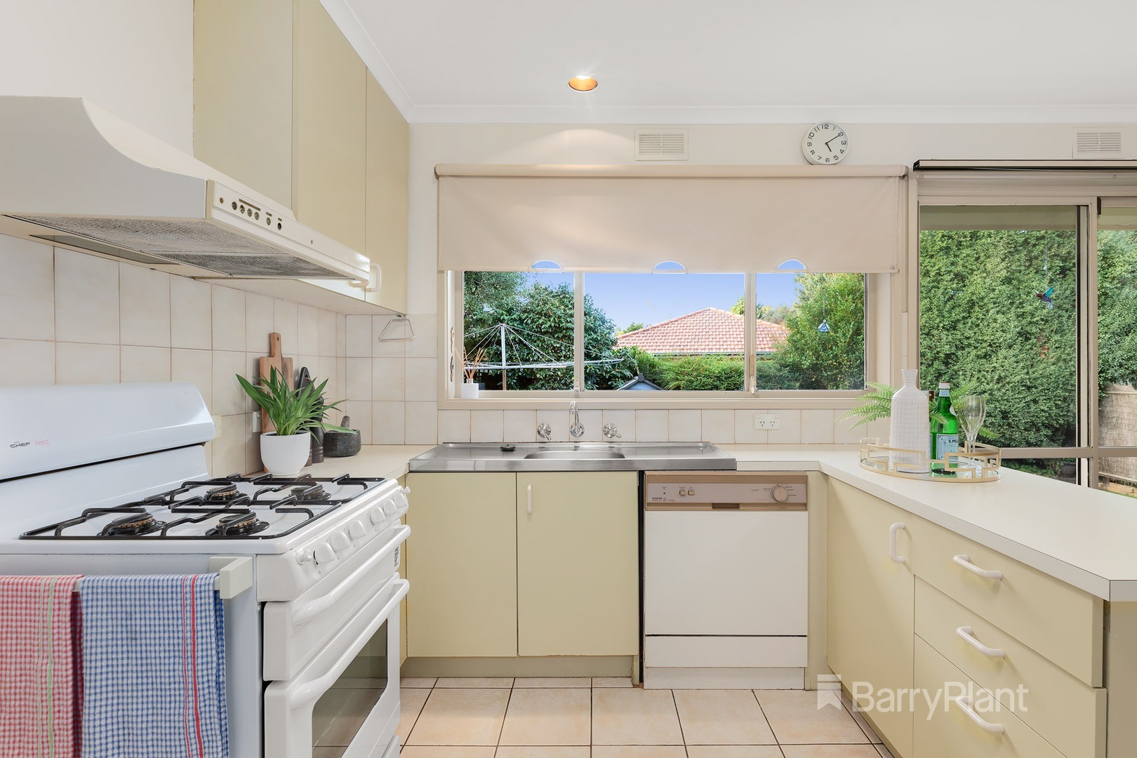 10 Warwick Close, Wantirna, VIC 3152, Wantirna - Thumbnail 4