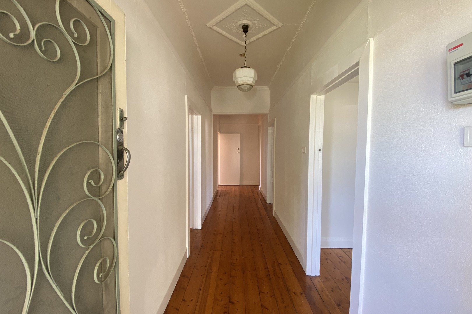 10 Wattlebrae Street, Reservoir, VIC 3073, Reservoir - Thumbnail 2