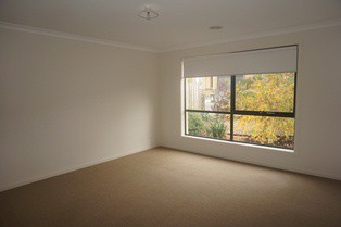 10 Waugh Street, Sunbury, VIC 3429 - Thumbnail 1 - 21/10/2021