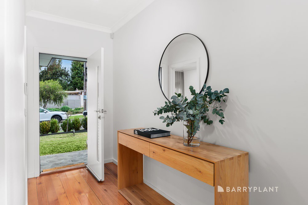 10 Weemala Court, Bayswater, VIC 3153, Bayswater - Thumbnail 2