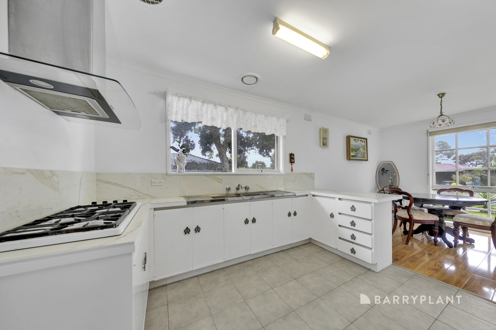 10 Wenden Road, Mill Park, VIC 3082, Mill Park - Thumbnail 5