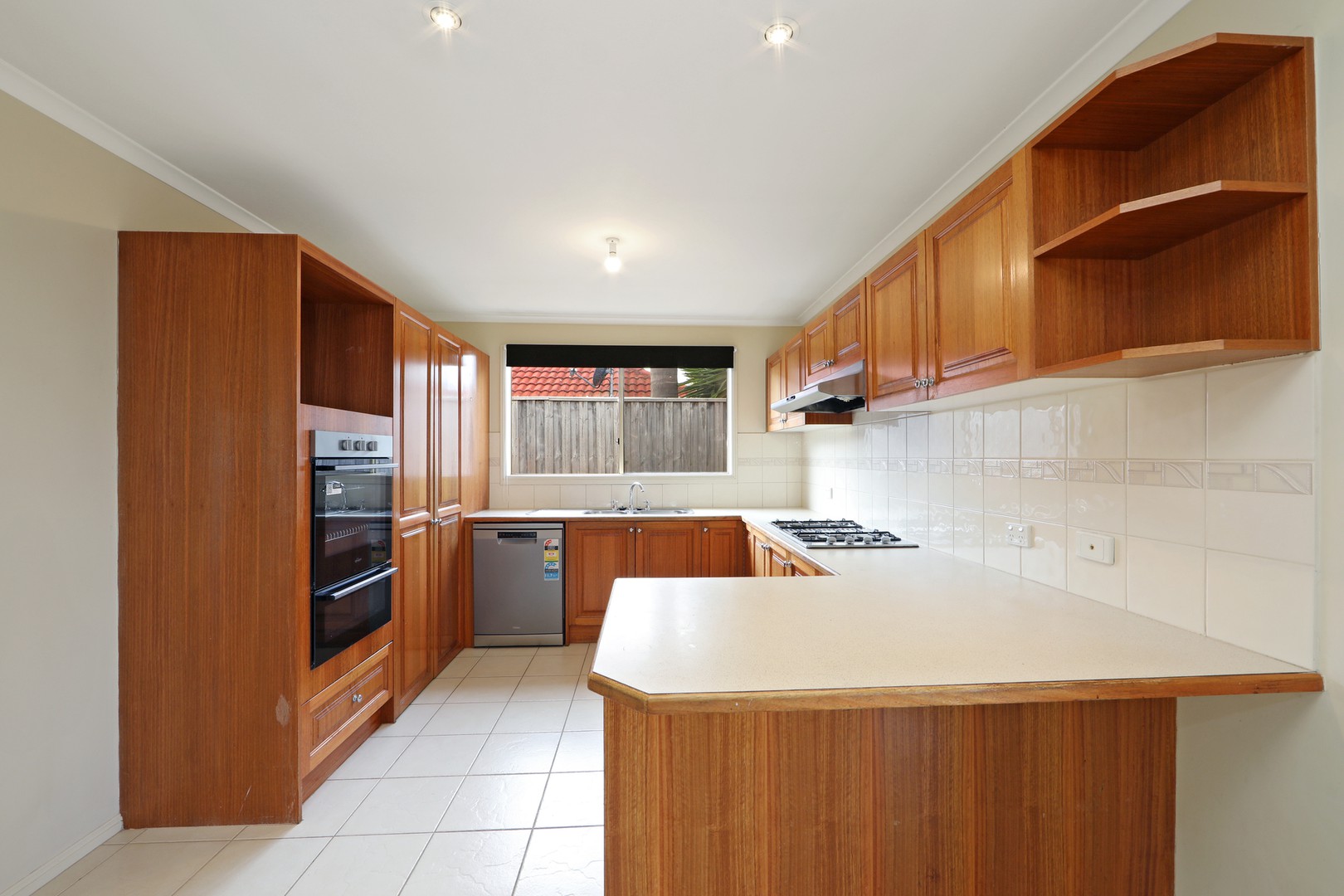 10 Wesley Close, Skye, VIC 3977 - Thumbnail 1 - 07/05/2025