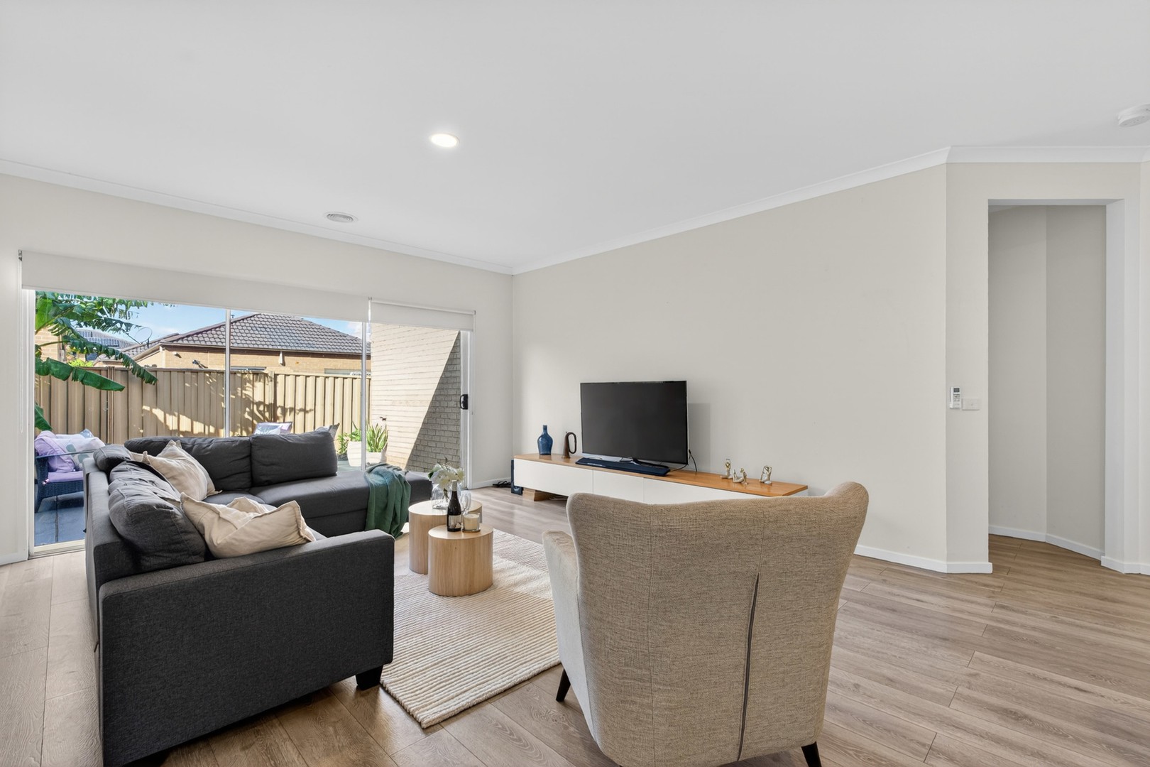 10 Westerfolds Terrace, Caroline Springs, VIC 3023, Caroline Springs - Thumbnail 6