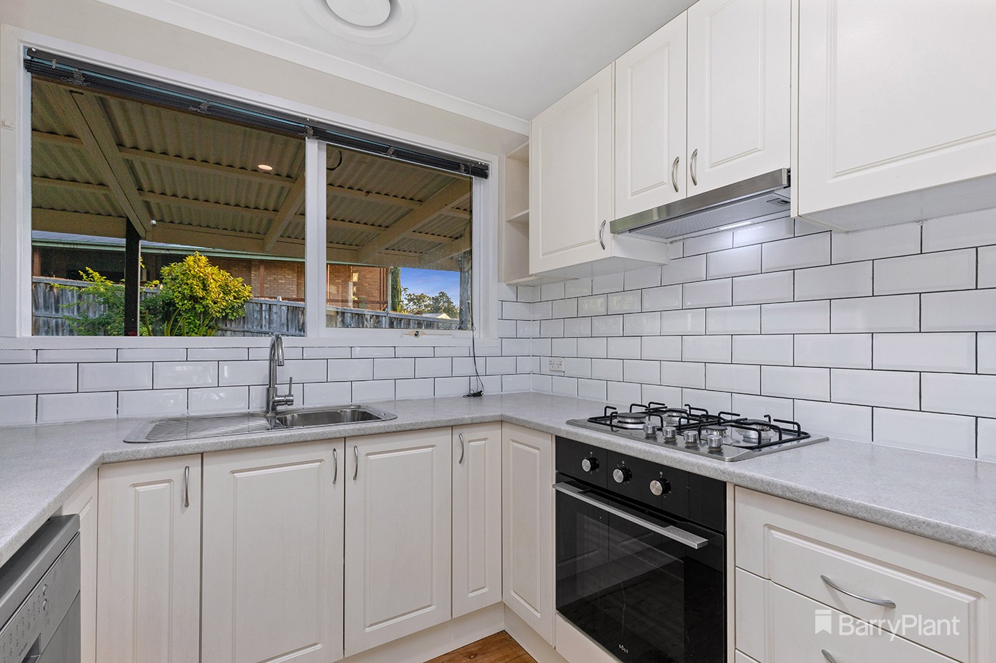 10 Weymar Crescent, Wandin North, VIC 3139, Wandin North - Thumbnail 5