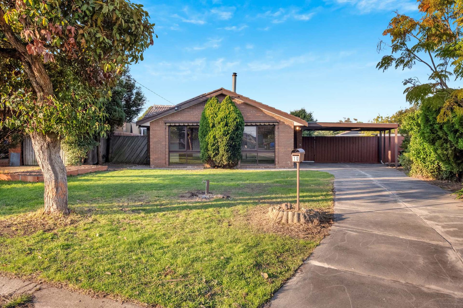 10 Whitehaven Court, Craigieburn, VIC 3064 - Thumbnail 2 - 07/08/2024