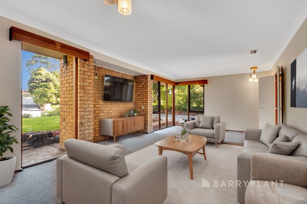 10 Wilton Crescent, Wheelers Hill, VIC 3150, Wheelers Hill - Thumbnail 4