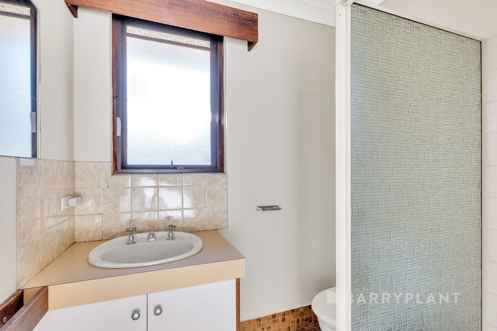 10 Wilton Crescent, Wheelers Hill, VIC 3150, Wheelers Hill - Thumbnail 6
