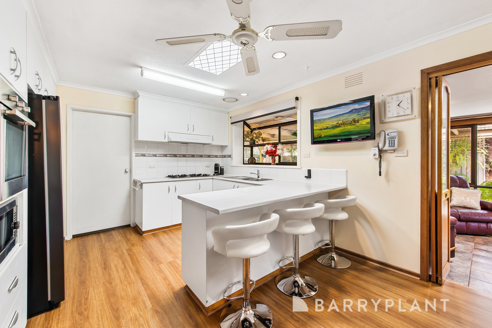 10 Windsor Avenue, Wyndham Vale, VIC 3024, Wyndham Vale - Thumbnail 5