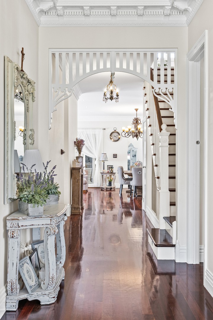 10 Woodbury Avenue, Caroline Springs, VIC 3023 - Thumbnail 2 - 16/12/2025