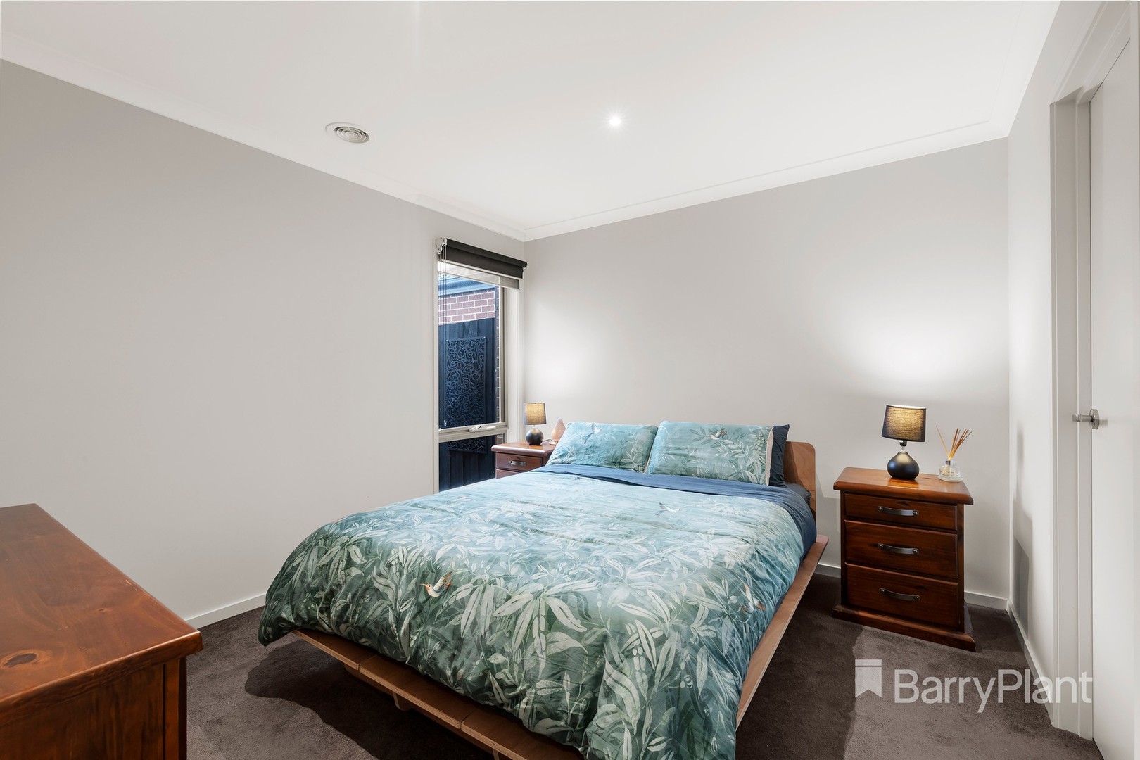 10 Woodoak Street, South Morang, VIC 3752, South Morang - Thumbnail 5
