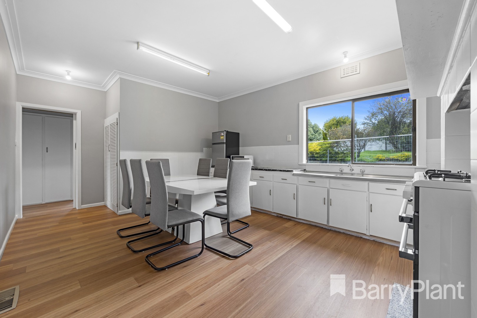 10 York Street, Golden Point, VIC 3350, Golden Point - Thumbnail 2