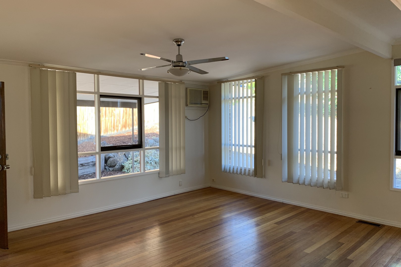 100 Darebin Boulevard, Reservoir, VIC 3073 - Thumbnail 2 - 08/04/2026