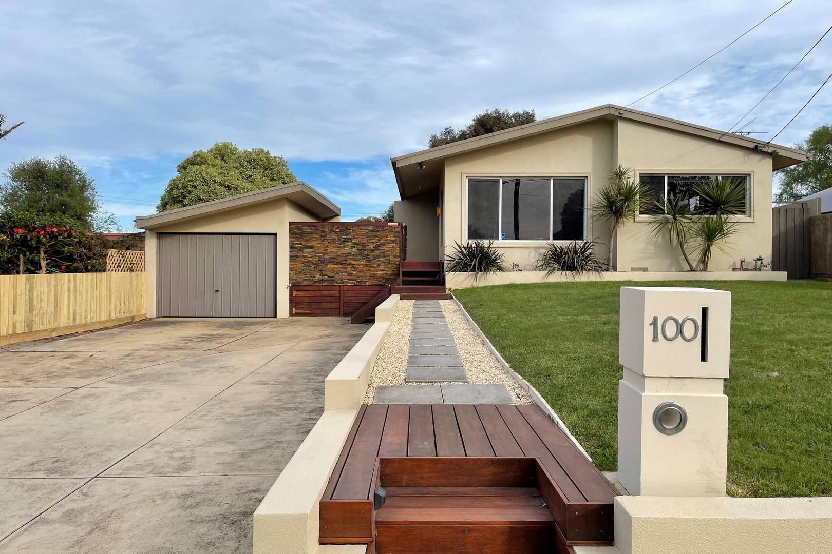100 Grimwade Crescent, Frankston, VIC 3199, Frankston - Thumbnail 2