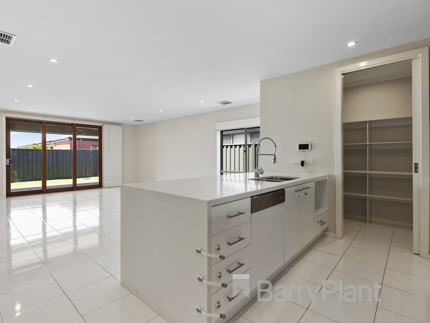 100 Hummingbird Boulevard, Tarneit, VIC 3029, Tarneit - Thumbnail 7