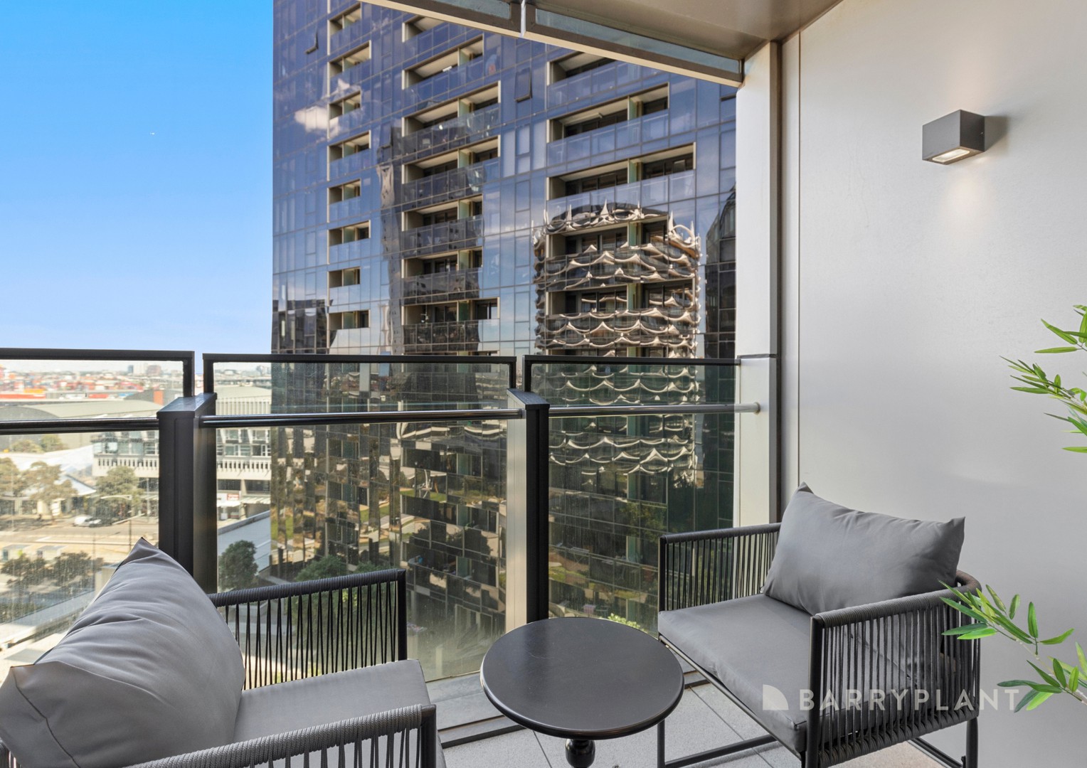 1001/15 Doepel Way, Docklands, VIC 3008 - Thumbnail 2 - 19/06/2025