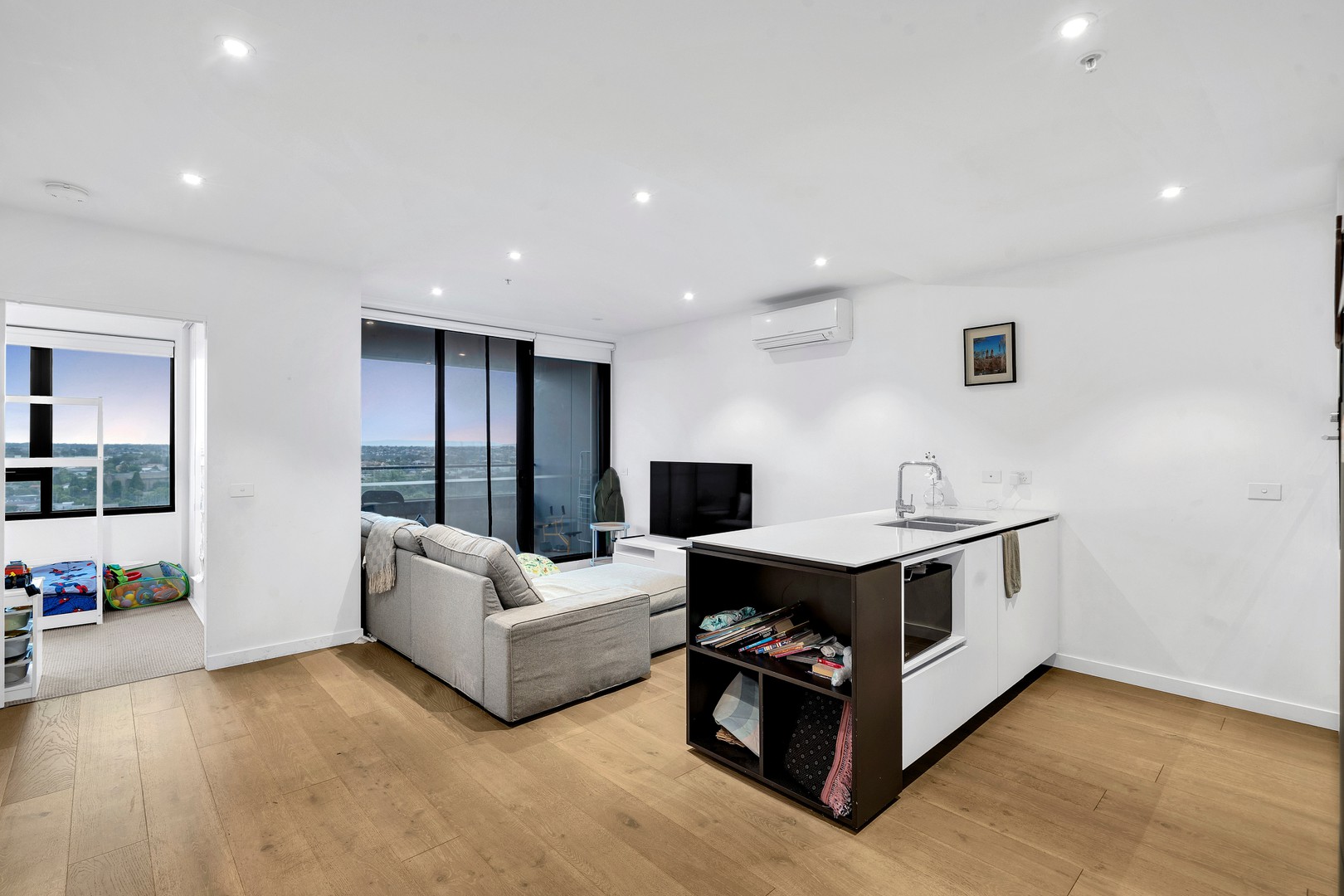 1001/7 Aspen Street, Moonee Ponds, VIC 3039, Moonee Ponds - Thumbnail 3